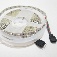 Bande lumineuse LED RGB SMD5050 60 LED/mètre DC 12V pour usage intérieur, indice de protection IP20