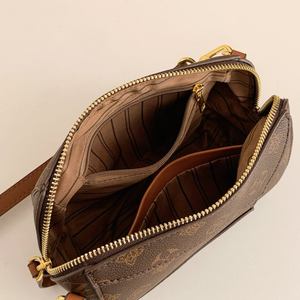 Ultima Borsa a Tracolla di Lusso Firmata per Donne, Moderna Borsa a Spalla Singola per Signore - Product Image 3