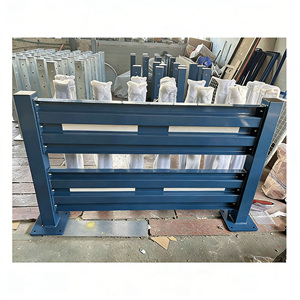 Trave metallica in acciaio zincato per la sicurezza del traffico stradale <span class=keywords><strong>Guardrail</strong></span> autostradale barriera antiurto tenda parapetto - Product Image 1