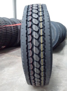 ยางรถบรรทุก315/80R22.5ใหม่, การยึดเกาะที่ดีเยี่ยมและความมั่นคง - Product Image 5