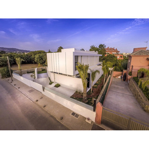 Modern <b>Light</b> Steel Frame Villa Private Resort Home With <b>Pool</b> And Glass Walls - Product Image 5