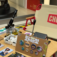 Machine à fabriquer des badges de 2,25 pouces (58 mm) - Kit de presse à badges ronds DIY avec 1000 pièces de badges et un coupe-papier