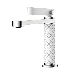 Robinet de lavabo de salle de bain en laiton brossé or rose, texture tressée, rouge, pour eau chaude et froide, BF2608141. Le fini or rose ajoute une touche de style. - Product Image 2
