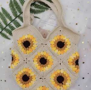 À la mode à la main <span class=keywords><strong>Crochet</strong></span> tournesol femmes <span class=keywords><strong>sac</strong></span> à main personnalisé grand-mère carré été Boho tricoté mignon fille plage <span class=keywords><strong>sac</strong></span> à bandoulière - Product Image 5