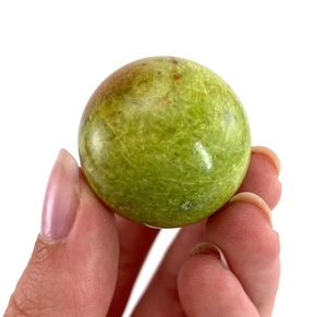 Esfera de Cristal de Ópalo Verde Natural Hecha a Mano para Decoración del Hogar y Regalos para Diseño de Interiores - Product Image 5