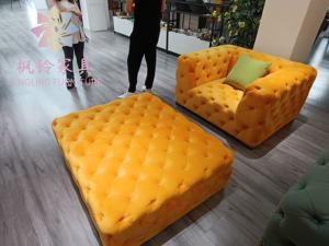 <span class=keywords><strong>Sofa</strong></span> kaki emas gaya Italia, kancing dalam rumbai beludru kulit - Product Image 5