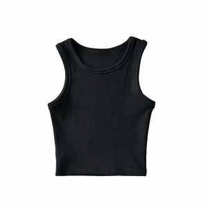 Camiseta sin mangas MuscleFit con cuello redondo, 100% algodón, silueta entallada para mujer, forma definida y estilo casual o deportivo, esencial para el gimnasio. - Product Image 1