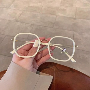 <span class=keywords><strong>Monture</strong></span> <span class=keywords><strong>de</strong></span> lunettes tendance, nouvelle, grande taille, unie, avec un look haut <span class=keywords><strong>de</strong></span> gamme, modèle pour femmes, lunettes photochromiques et anti-lumière bleue - Product Image 3