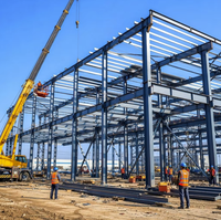 Entrepôt logistique préfabriqué en structure métallique isolée, usine intégrée, atelier en acier, conception moderne, projet global