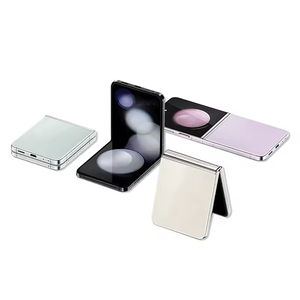 Teléfono Plegable Samsung Z Flip 5 de 6.7 Pulgadas, Estado Premium, Sistema Oficial, Teléfono Móvil Usado de Moda - Product Image 2