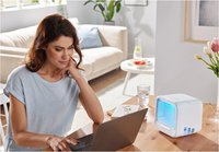 Ventilateur d'air portable USB 7 couleurs RVB, humidificateur à brume 3 vitesses, faible bruit, réservoir d'eau 700 ml, pour bureau, extérieur et maison