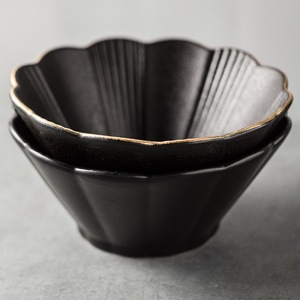 Petit bol en céramique givrée noire rétro, personnalisé, créatif, peu profond, pour nouilles, desserts et ramen, tendance pour les fêtes - Product Image 3