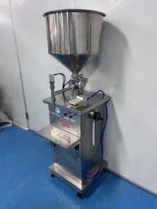 Máquina Llenadora Neumática Semiautomática para Crema, Pasta y Gel, con Engranajes y PLC, Alta Productividad, para Dulce <span class=keywords><strong>de</strong></span> <span class=keywords><strong>Leche</strong></span> 200ml - Product Image 2