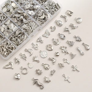 จี้รูปหัวใจผีเสื้อสีเงินสไตล์วินเทจ Y2K วัสดุทำสร้อยคอประดับลูกปัดทำมือ DIY ลูกปัดอะคริลิค/ลูไซต์แบบหลวม อุปกรณ์เสริม - Product Image 1