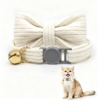 Collier pour chat en velours côtelé mignon avec boucle de sécurité détachable, réglable, décoration pour collier de chat, vente en gros, directement de l'usine