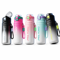 Bouteille d'eau isotherme en acier inoxydable 304 de 630 ml avec logo personnalisé, pulvérisateur de brume, couvercle rabattable et sangle de transport pour l'école et le sport