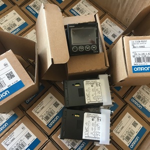 ออมรอน E5CN-QMT-500 เครื่องควบคุมอุณหภูมิ 100 ถึง 240 โวลต์เอซีระบบอัตโนมัติทางอุตสาหกรรม - Product Image 2
