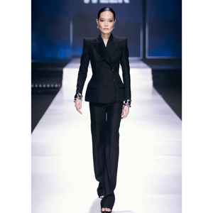 Precio al por mayor de las mujeres Blazer Chaqueta 2 bolsillos de lujo de buena calidad Material de encargo Enzo & Leo Vietnam Original Fabricante - Product Image 2