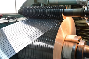 Bobines de lamelles en aluminium de qualité supérieure pour stores de fenêtre <span class=keywords><strong>25</strong></span> <span class=keywords><strong>mm</strong></span> 50 <span class=keywords><strong>mm</strong></span> lamelles en alliage d'aluminium pour stores vénitiens en aluminium - Product Image 3