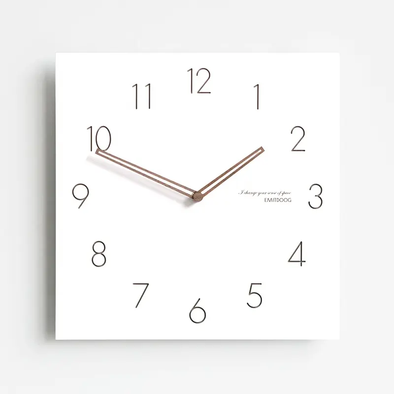 2019 EMITDOOG家の装飾のための12インチまたは14インチのモダンなデザインの木製の正方形の壁時計