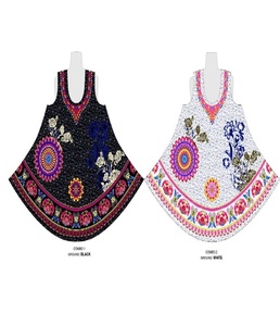 Tissu imprimé parapluie à la mode pour dames Kurtis et tuniques avec illustration florale multicolore idéal pour la production de vêtements - Product Image 2