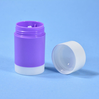 Récipient en plastique coloré de 10g 20g PP pour l'emballage rotatif de bâton de déodorant Logo ovale pour le bâton de torsion de crème solaire de lotion de parfum