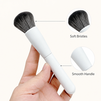 Pinceau plat professionnel pour poudre, poils synthétiques, manche en bois, pinceau pour le visage pour l'application quotidienne du maquillage