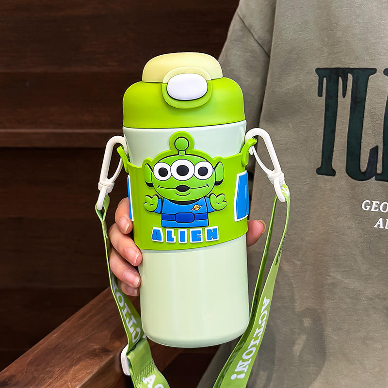 สามตาสีเขียว