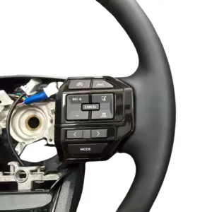 พวงมาลัยรถยนต์ GUGO ขายดี เหมาะสำหรับรถยนต์โตโยต้าแลนด์ครุยเซอร์ ปราโด LC250 LC200 LC150 ไฮลักซ์ ฟอร์จูนเนอร์ - Product Image 3