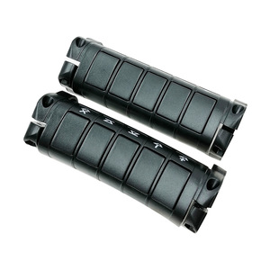 ปุ่มควบคุมพวงมาลัยรถยนต์ซีรุยสำหรับโตโยต้า ยูนิเวอร์แซลไร้สายมัลติฟังก์ชั่นพลาสติกสีดำสไตล์คลาสสิก - Product Image 1