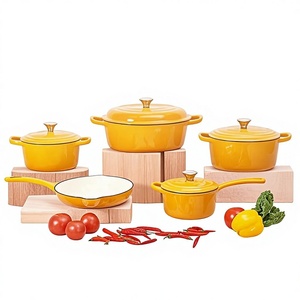 Ensemble de cuisson multifonctionnel <span class=keywords><strong>en</strong></span> <span class=keywords><strong>fonte</strong></span> émaillée de sept pièces avec couvercle <span class=keywords><strong>en</strong></span> métal et <span class=keywords><strong>faitout</strong></span> - Product Image 6