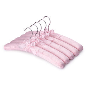 <span class=keywords><strong>Cintres</strong></span> en soie pour robe de mariée <span class=keywords><strong>Cintres</strong></span> <span class=keywords><strong>rembourrés</strong></span> antidérapants pour chandails Grand cintre rembourré en <span class=keywords><strong>satin</strong></span> coloré pour vêtements pour femmes - Product Image 5