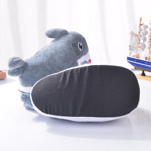 Vente en gros de pantoufles disquettes animaux de mer tigre drôles pour femmes pantoufles d'hiver en coton pelucheux d'intérieur pour hommes - Product Image 3