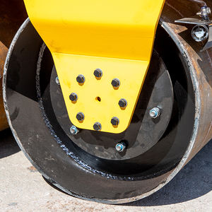 Sıcak satış kolu titreşimli toprak actor ktör pürüzsüz titreşimli yol silindiri kaldırım için 5ton 1t çift davul ağırlığı mini yol silindiri - Product Image 6