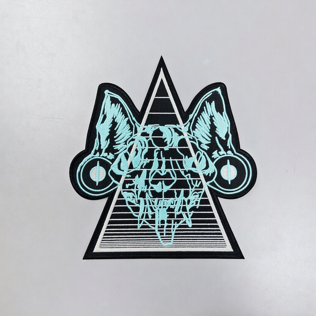 Customizable Factory Made Embroidered Patches Sewn on Mechanical Cat Skull Triangle for Techno Cargo Pant Beat Iron on Velcro
