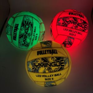 JYMINGDE Ballon <span class=keywords><strong>de</strong></span> <span class=keywords><strong>volley</strong></span>-<span class=keywords><strong>ball</strong></span> à mailles souples LED rechargeable Taille 5 Lumineux dans le noir Ballon <span class=keywords><strong>de</strong></span> <span class=keywords><strong>volley</strong></span>-<span class=keywords><strong>ball</strong></span> - Product Image 1