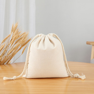 Sac à poussière personnalisé en coton naturel écologique et durable avec cordon de serrage, fermeture simple, anti-poussière pour corde à sauter - Product Image 6