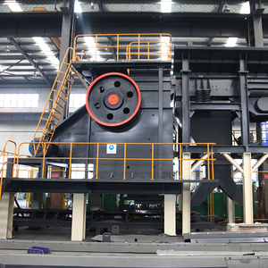 Trituradora de rocas para minería, trituradora de mandíbulas móvil con criba vibratoria - Product Image 2