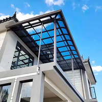 Auvent de terrasse moderne en alliage d'aluminium pour extérieur, style fixe, protection contre la pluie avec isolation thermique et moustiquaire magnétique pour villa