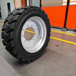 Toptan Aşınmaya Dayanıklı Klasik Desenli, Parçalanmayı Önleyen Havadan Çalışma Platformları için Kamyon Lastikleri - Product Image 1