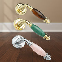 Ensemble de poignées de porte à levier en laiton massif et pierre naturelle, style classique orné, pour portes intérieures en bois de luxe ou de bar.