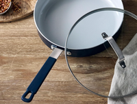 Poêle à frire antiadhésive avec couvercle en verre, compatible induction, poignée en silicone anti-chaleur, facile à nettoyer, passe au lave-vaisselle et au four