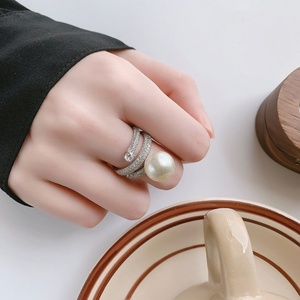 Wholesale Fashion Jewelry Eco-friendly Copper Gold Plated 14MM Gold Shell Pearl Open Unique <b>Cheap</b> Designer Vintage <b>Ring</b> - Product Image 6