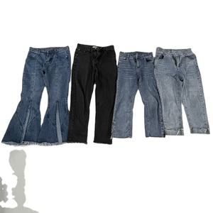 Ventes chaudes de ballots de vêtements usagés pour femmes, jeans larges pour femmes, pantalons longs <span class=keywords><strong>d</strong></span>'<span class=keywords><strong>occasion</strong></span>, pantalons boyfriend pour femmes en stock, lot - Product Image 3
