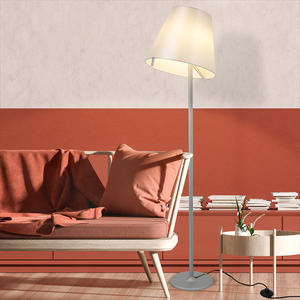Lampe <span class=keywords><strong>sur</strong></span> <span class=keywords><strong>pied</strong></span> en tissu minimaliste moderne, lampe <span class=keywords><strong>sur</strong></span> <span class=keywords><strong>pied</strong></span> design artistique pour salon, chambre à coucher, design original, prix de gros, lampe en acier - Product Image 4