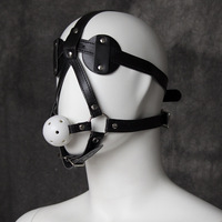 Ensemble de bondage SM en gros, sangle, bouchon buccal, boule creuse, masque pour les yeux en cuir, bandeau sexy, harnais de tête, équipement de bondage, bâillon pour la bouche, femme
