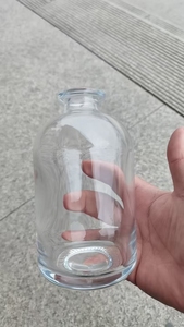 Chai thủy tinh tròn 100ml 250ml 500ml đựng rượu vang và vodka, có nút chai trong suốt, mờ và in phun - Product Image 3