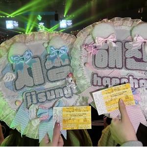 <span class=keywords><strong>Uchiwa</strong></span> de Plástico Personalizado al por Mayor de Kpop, Mini Exhibidor Acrílico de Doble Cara, Estilo Náutico, Patrón de Amor, Pisapapeles Promocional - Product Image 4