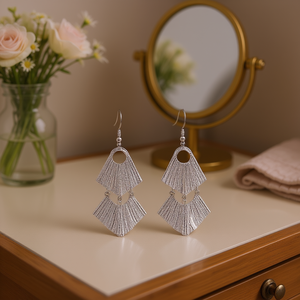 Orecchini a Perno E2369 in Argento Tibetano, Gioielli Unisex Classici alla Moda - Product Image 2