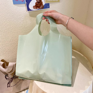 YC กระเ<span class=keywords><strong>ป</strong></span>๋าช้อป<span class=keywords><strong>ป</strong></span>ิ้งแบบหนาผลิตจากพลาสติกพิมพ์โลโก้กระเป๋าใส่เสื้อยืดแบบห่วงหูหิ้วสำหรับใส่ของ - Product Image 5